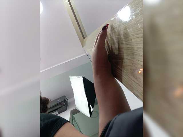 EinnyMure's BongaCams show and profile