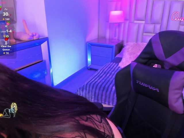 EinnyMure's BongaCams show and profile