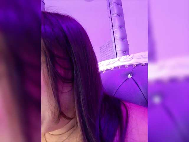 EinnyMure's BongaCams show and profile