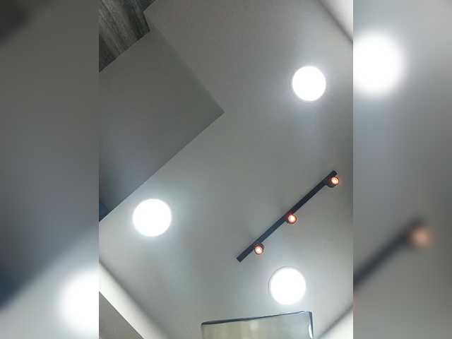 EinnyMure's BongaCams show and profile