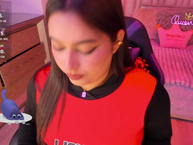 EinnyMure's BongaCams show and profile