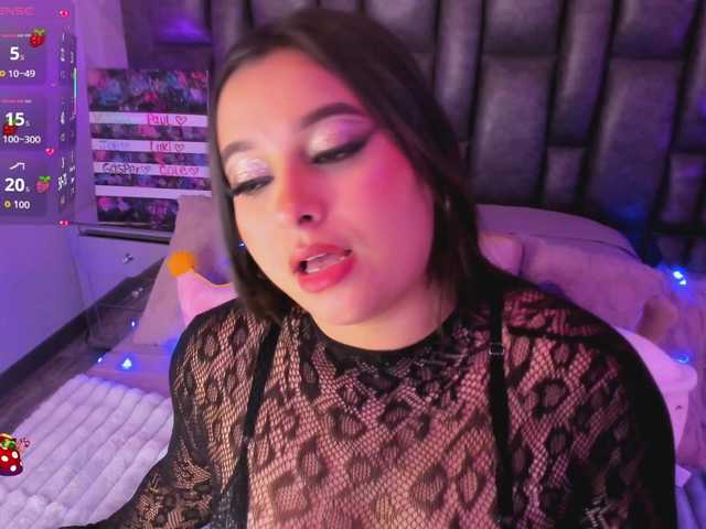 EinnyMure's BongaCams show and profile