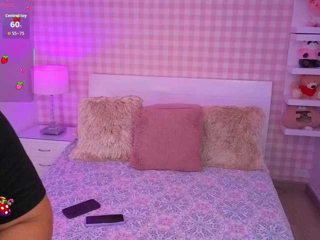 EinnyMure's BongaCams show and profile