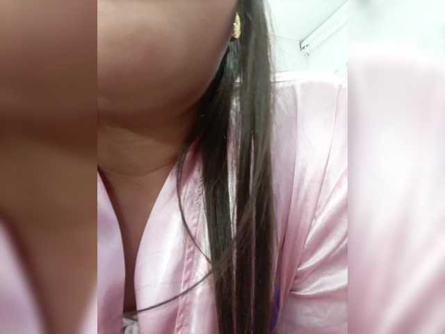 EinnyMure's BongaCams show and profile