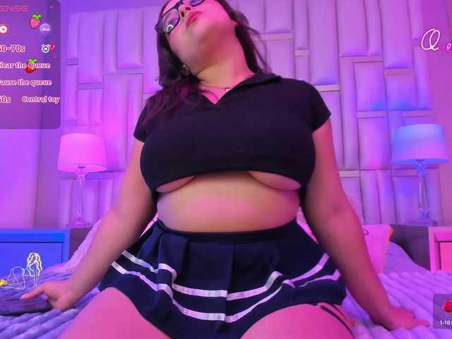 EinnyMure's BongaCams show and profile