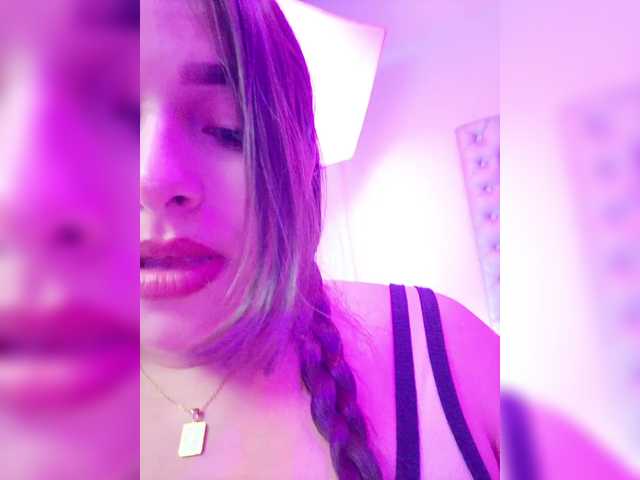 EinnyMure's BongaCams show and profile