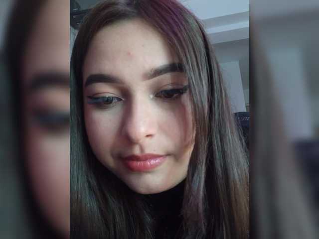 EinnyMure's BongaCams show and profile