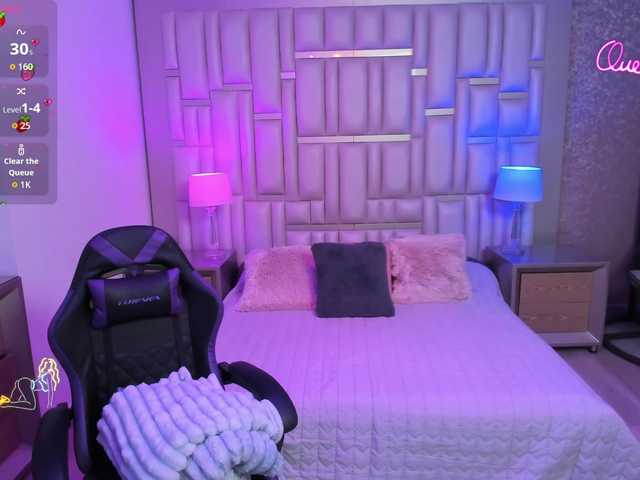 EinnyMure's BongaCams show and profile