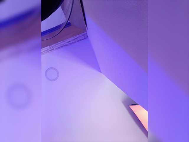 EinnyMure's BongaCams show and profile