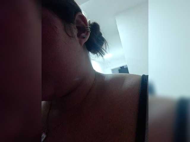 EinnyMure's BongaCams show and profile