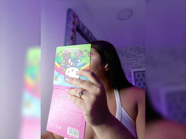 EinnyMure's BongaCams show and profile