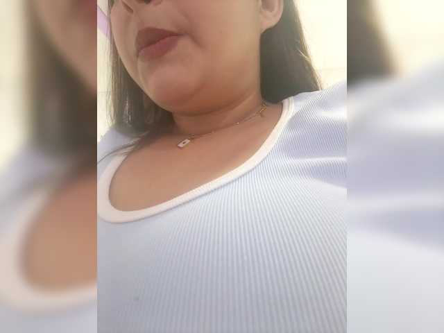 EinnyMure's BongaCams show and profile