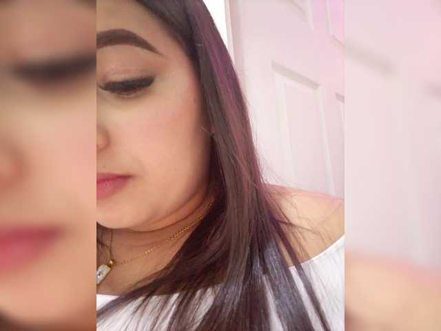 EinnyMure's BongaCams show and profile