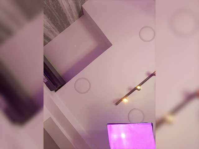 EinnyMure's BongaCams show and profile