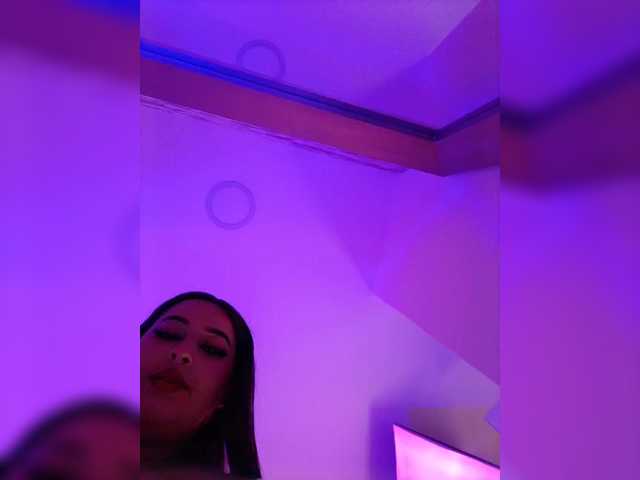 EinnyMure's BongaCams show and profile