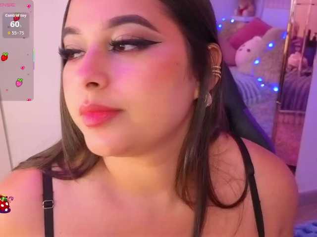 EinnyMure's BongaCams show and profile