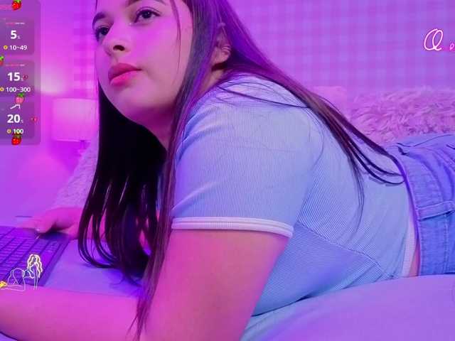 EinnyMure's BongaCams show and profile