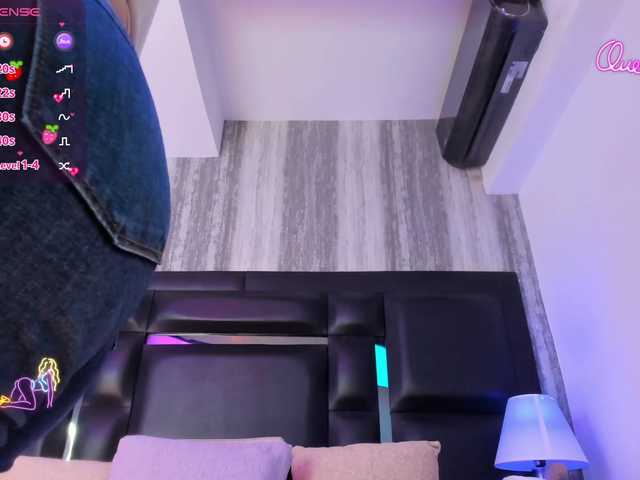 EinnyMure's BongaCams show and profile