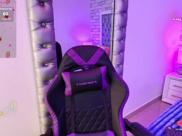 EinnyMure's BongaCams show and profile