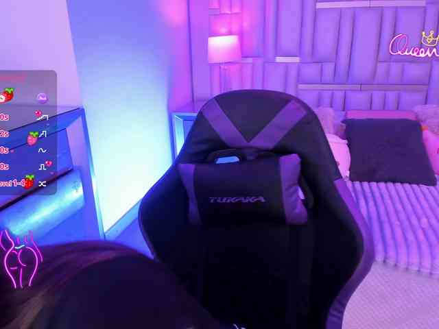 EinnyMure Live Webcam on BongaCams