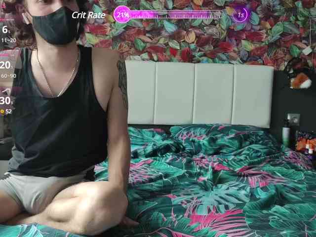 LittleKittyy webcam