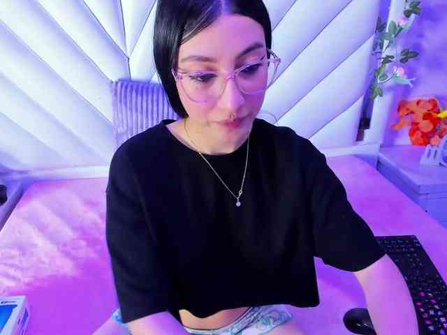 kattyqueenn webcam