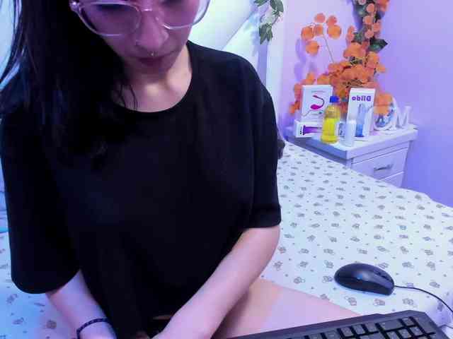 kattyqueenn webcam