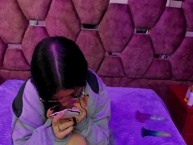 kattyqueenn webcam