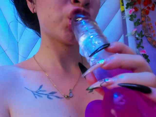 kattyqueenn webcam