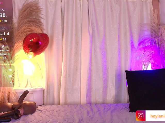 HAYLANISMITH chat room