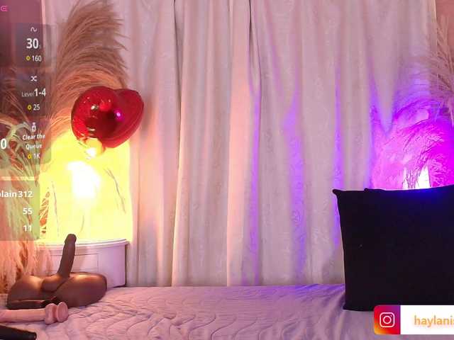  HAYLANISMITH chat room