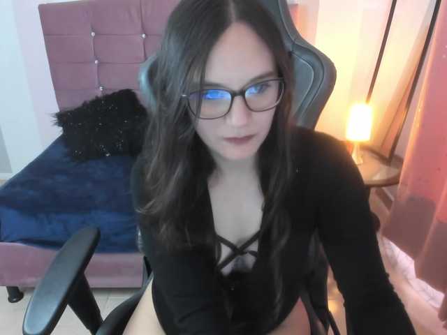 Wandaaa's BongaCams show and profile