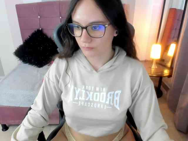 Alexandra_sg webcam