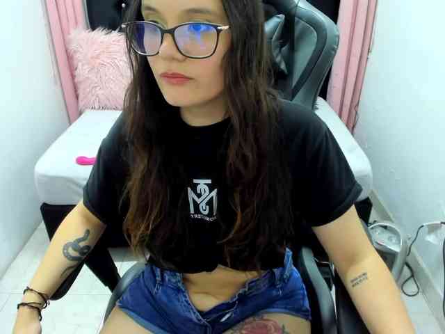Alexandra_sg webcam