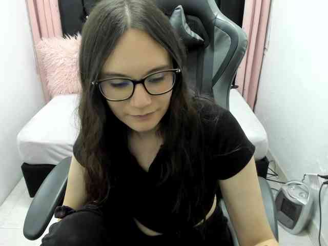 Alexandra_sg webcam