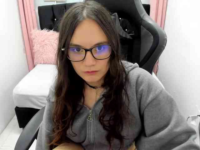 Alexandra_sg webcam