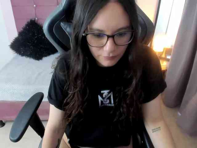 Alexandra_sg webcam