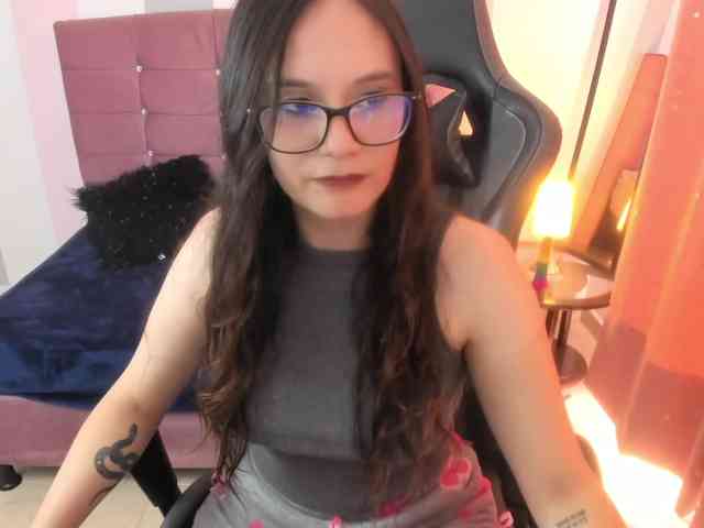 Alexandra_sg webcam