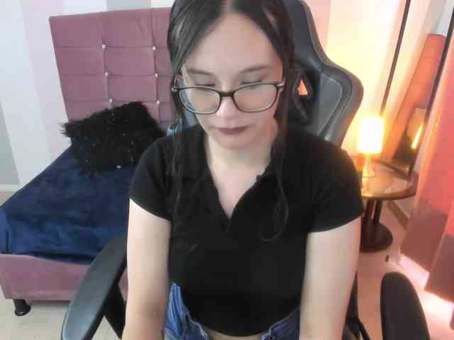 Alexandra_sg webcam