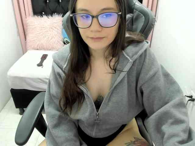 Alexandra_sg webcam