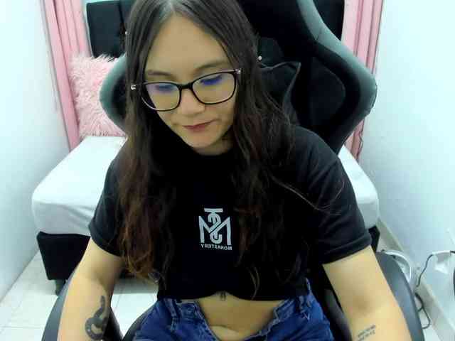 Alexandra_sg webcam
