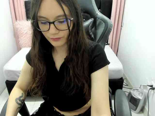 Alexandra_sg webcam