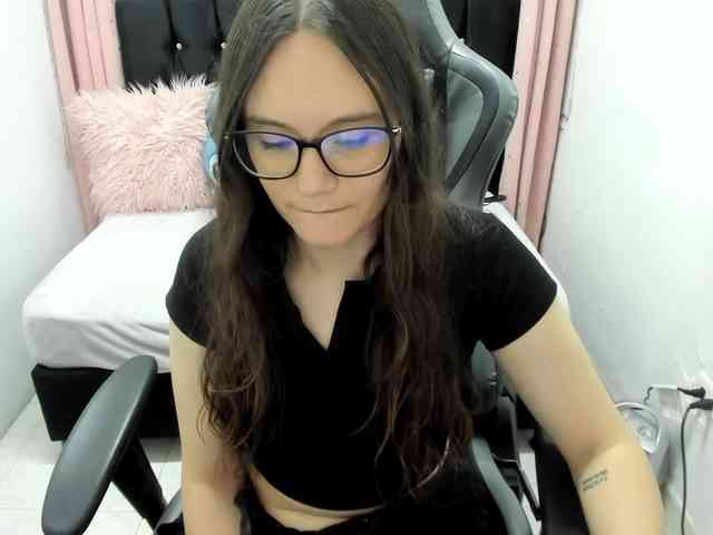 Alexandra_sg webcam