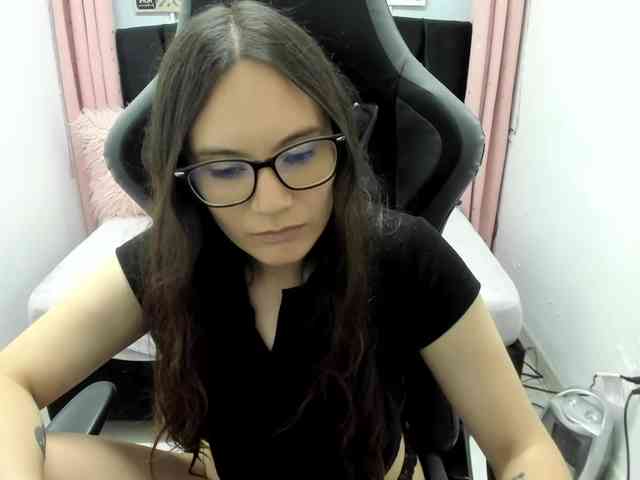 Alexandra_sg webcam