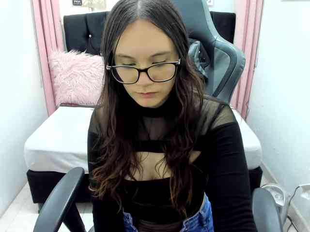 Alexandra_sg webcam