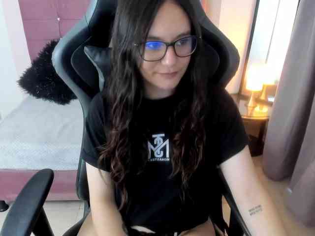 Alexandra_sg webcam