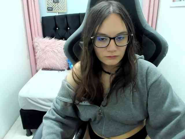 Alexandra_sg webcam
