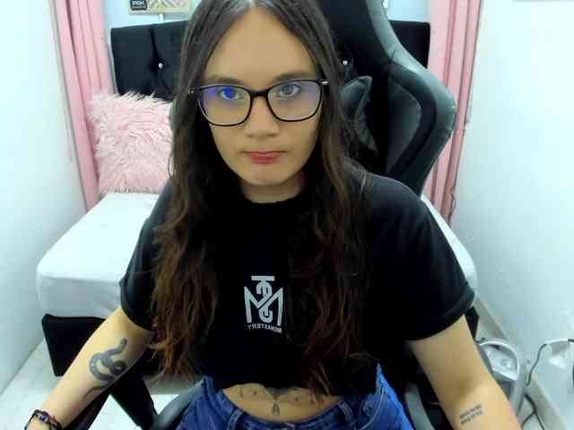 Alexandra_sg webcam