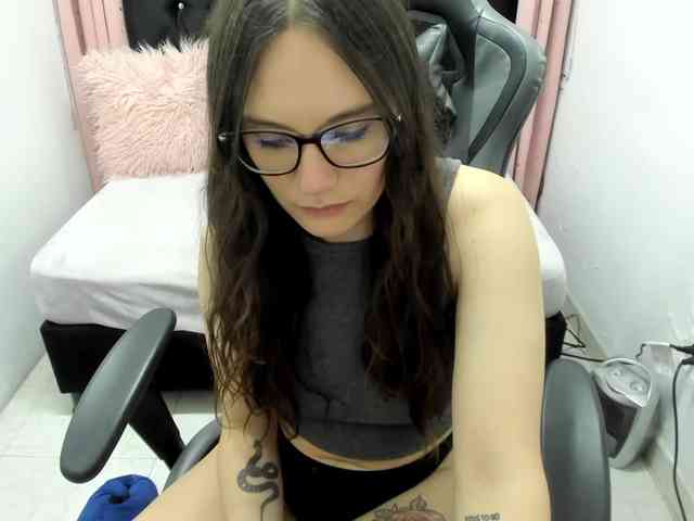 Alexandra_sg webcam