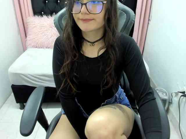Alexandra_sg webcam